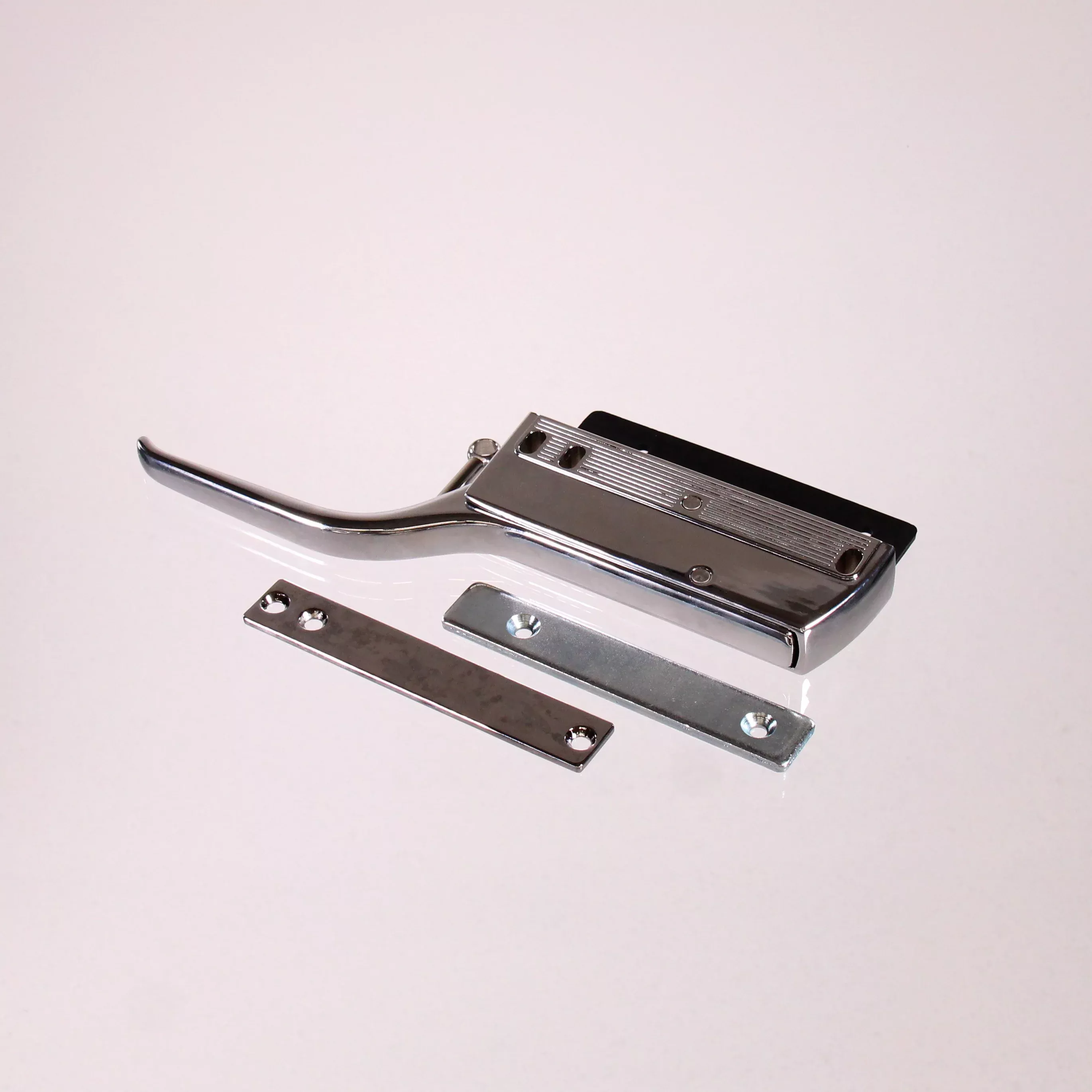 AccuTemp AT1A-3447-1 STEAMER DOOR LATCH